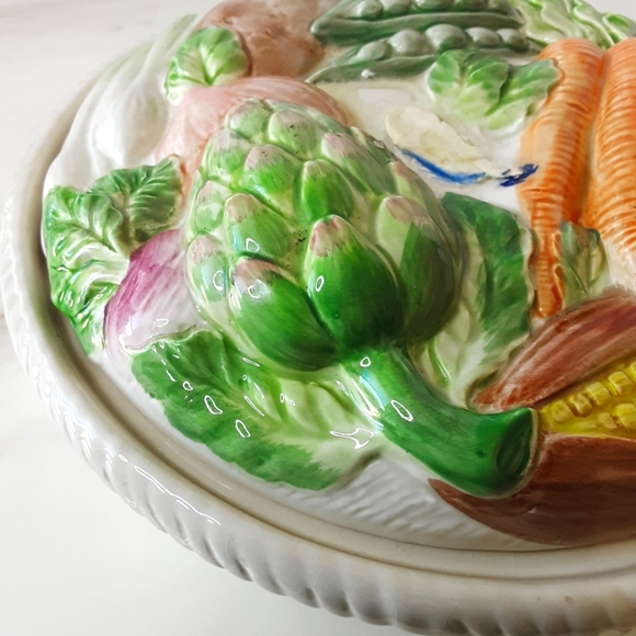 FITZ & FLOYD Round Covered Casserole Dish Garden Basket Vege - Picture 4 of 10